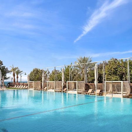 Neptune Eilat By Dan Hotels Exteriér fotografie The pool at the hotel