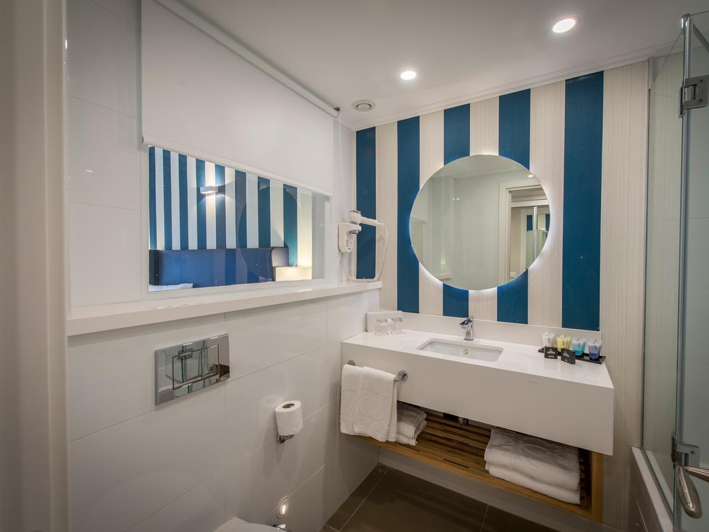 Neptune Eilat By Dan Hotels Exteriér fotografie Bathroom